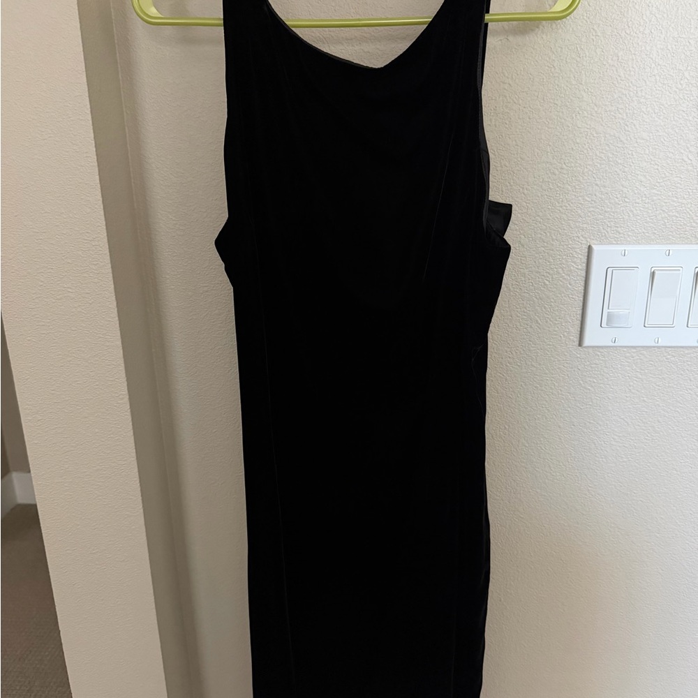 Anne Klein Classic Black Backless Dress